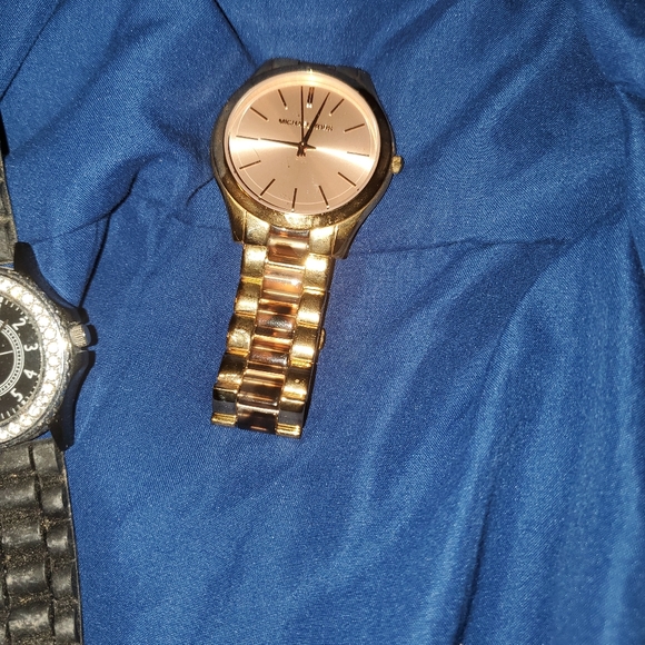 Michael kors women watch